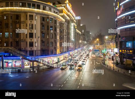 上海淮海路怎麼逛，談論上海淮海路的夜景與文化